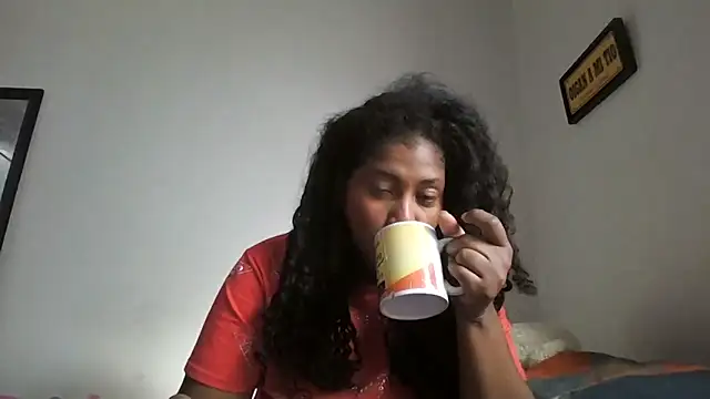 Snapshot of Ivon-09 chatting on 26, 2, 2026 Ivon-09 online show from 26, 2, 2026