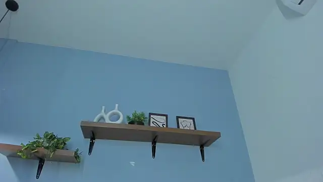 Snapshot of annawelk_ chatting on 9, 10, 2025 annawelk online show from 9, 10, 2025