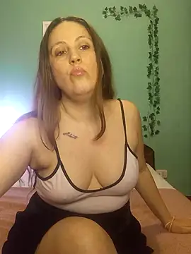 Snapshot of SofiEstevez chatting on 22, 10, 2025 SofiEstevez online show from 22, 10, 2025