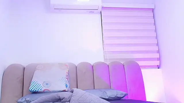 nicol f online show from 10, 2, 2026