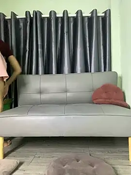 Snapshot of Ly_Coca24 chatting on 14, 4, 2026 Ly Coca24 online show from 14, 4, 2026