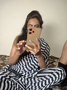 Snapshot of Raat_ki_rani_ chatting on 2, 1, 2025 Raat ki rani  online show from 2, 1, 2025