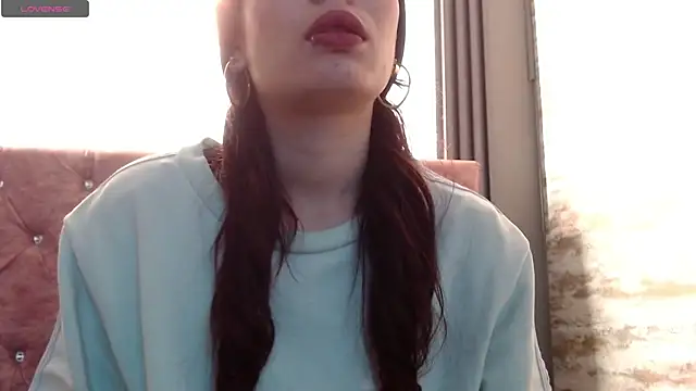  yuyi online show from 2, 12, 2025