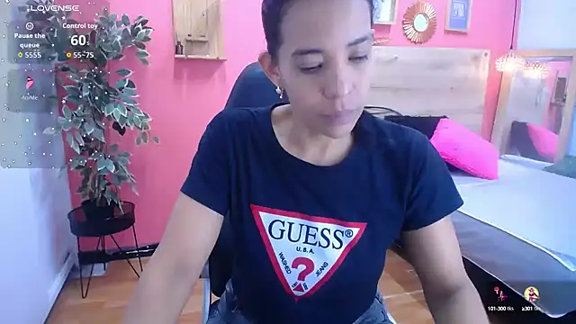 scarlet-foox online show from 12, 10, 2025