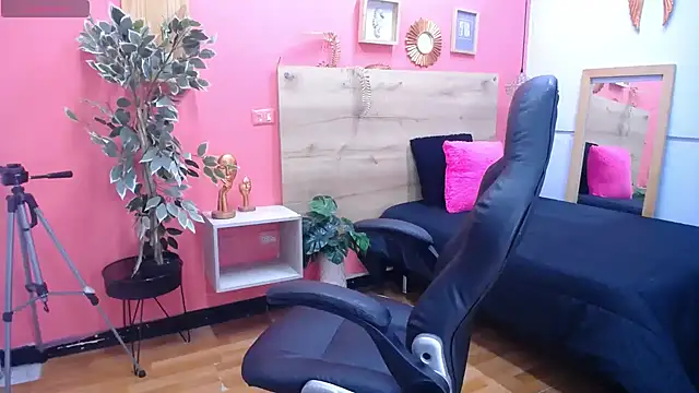 scarlet-foox online show from 19, 11, 2025