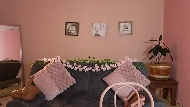 Snapshot of mei_sweetcat chatting on 5, 10, 2025 mei sweetcat online show from 5, 10, 2025