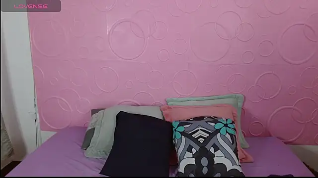 Snapshot of dulcenia_rose chatting on 17, 3, 2025 dulcenia rose online show from 17, 3, 2025