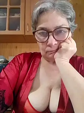 Snapshot of IrinaSweet54 chatting on 9, 9, 2025 IrinaSweet54 online show from 9, 9, 2025