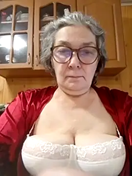 IrinaSweet54 online show from 13, 7, 2026