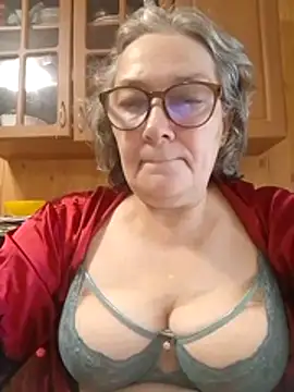 IrinaSweet54 online show from 27, 7, 2026