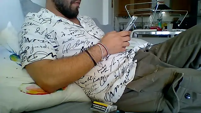 Snapshot of bobotatto chatting on 11, 5, 2026 bobotatto online show from 11, 5, 2026