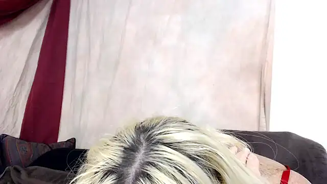 Snapshot of Jean_Saint_Sin chatting on 3, 11, 2025 Jean Saint Sin online show from 3, 11, 2025