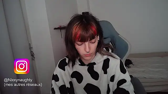 Nixxy naughty online show from 17, 2, 2025