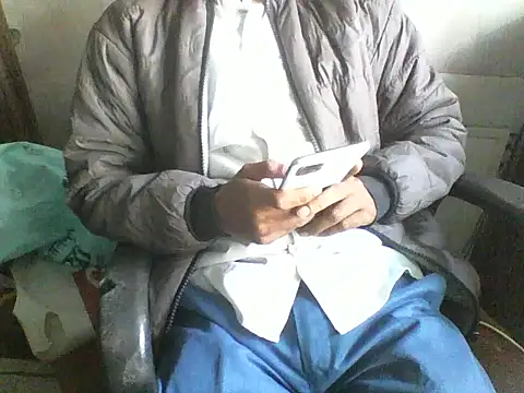Snapshot of Desi_GfBf chatting on 14, 11, 2025 Desi GfBf online show from 14, 11, 2025