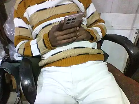 Snapshot of Desi_GfBf chatting on 12, 2, 2026 Desi GfBf online show from 12, 2, 2026