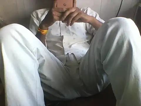Snapshot of Desi_GfBf chatting on 25, 4, 2026 Desi GfBf online show from 25, 4, 2026