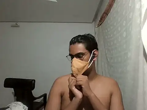 Snapshot of brownguy1234 chatting on 4, 2, 2025 brownguy1234 online show from 4, 2, 2025