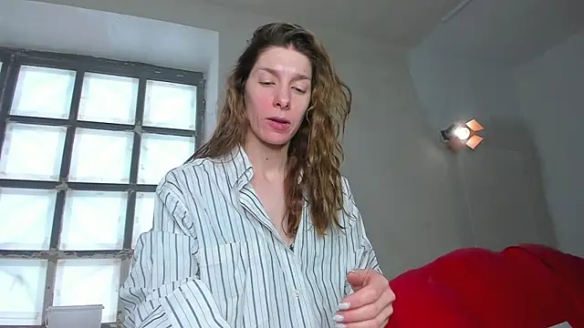 Snapshot of YourSuperModel chatting on 27, 2, 2025 YourSuperModel online show from 27, 2, 2025