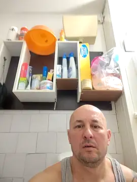 Snapshot of intx800 chatting on 3, 4, 2026 intx800 online show from 3, 4, 2026