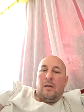 Snapshot of intx800 chatting on 9, 4, 2026 intx800 online show from 9, 4, 2026