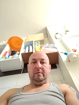 Snapshot of intx800 chatting on 12, 4, 2026 intx800 online show from 12, 4, 2026