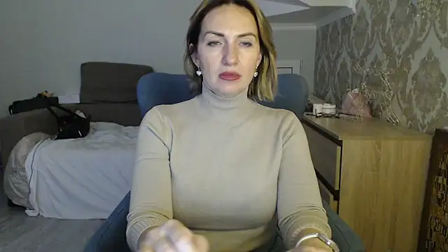 Mallinia online show from 15, 12, 2025