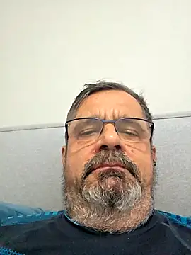 Snapshot of axecoman60 chatting on 15, 1, 2026 axecoman60 online show from 15, 1, 2026