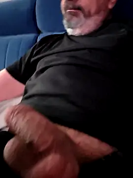 Snapshot of axecoman60 chatting on 12, 3, 2026 axecoman60 online show from 12, 3, 2026