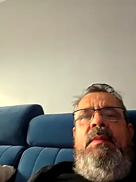 Snapshot of axecoman60 chatting on 29, 3, 2026 axecoman60 online show from 29, 3, 2026