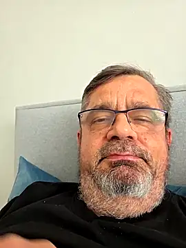 Snapshot of axecoman60 chatting on 6, 4, 2026 axecoman60 online show from 6, 4, 2026