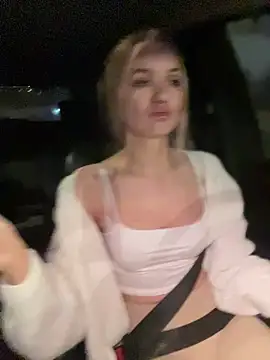 Devill Angel  online show from 21, 12, 2024