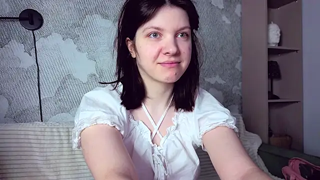 Snapshot of Baby_Evalena chatting on 8, 4, 2026 Baby Evalena online show from 8, 4, 2026