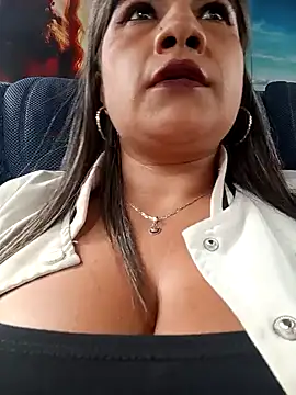 Snapshot of Hannahcandyy chatting on 3, 2, 2025 Hannahcandyy online show from 3, 2, 2025