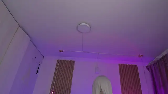 Kendall Bunnyy online show from 25, 10, 2025