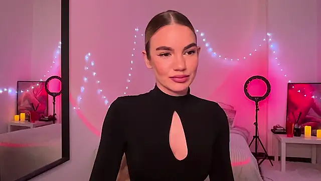 Heidi11 online show from 12, 1, 2025