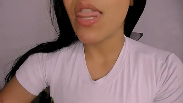 Snapshot of veky_saliva01 chatting on 26, 7, 2026 veky saliva01 online show from 26, 7, 2026