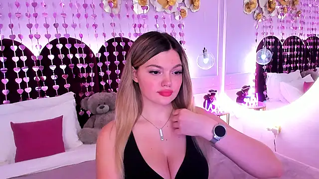 Snapshot of ZaraBloom chatting on 12, 2, 2026 ZaraBloom online show from 12, 2, 2026