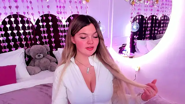 Snapshot of ZaraBloom chatting on 15, 2, 2026 ZaraBloom online show from 15, 2, 2026