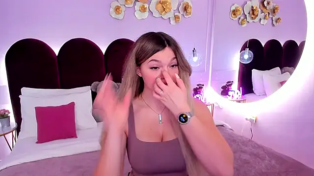 Snapshot of ZaraBloom chatting on 19, 2, 2026 ZaraBloom online show from 19, 2, 2026