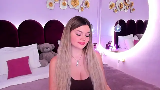 Snapshot of ZaraBloom chatting on 20, 2, 2026 ZaraBloom online show from 20, 2, 2026