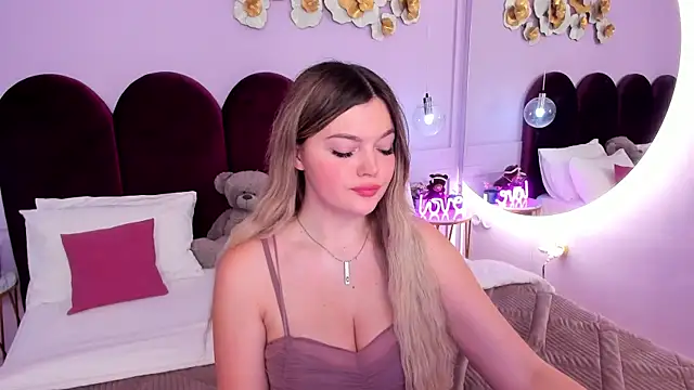 Snapshot of ZaraBloom chatting on 24, 2, 2026 ZaraBloom online show from 24, 2, 2026