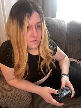 PuckBunny17 online show from 2, 2, 2025