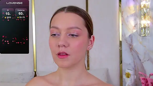 Snapshot of AliceBrayan chatting on 20, 2, 2025 AliceBrayan online show from 20, 2, 2025