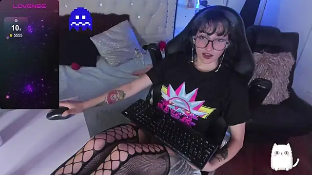 Ghosty Doll online show from 19, 2, 2025