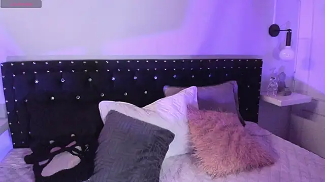 Ghosty Doll online show from 20, 9, 2025