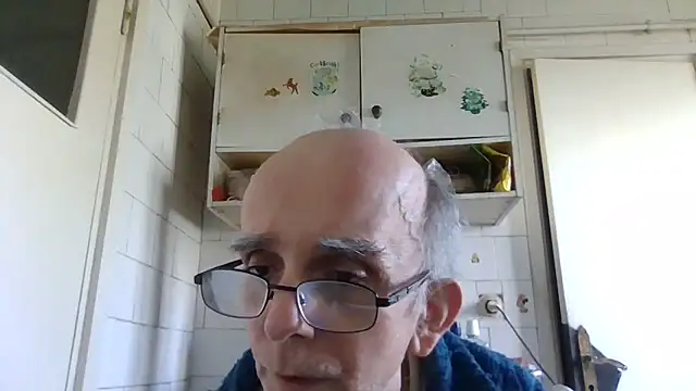 Snapshot of mariusica1@xh chatting on 20, 4, 2026 mariusica1xh online show from 20, 4, 2026