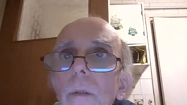 Snapshot of mariusica1@xh chatting on 21, 4, 2026 mariusica1xh online show from 21, 4, 2026