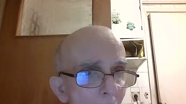 Snapshot of mariusica1@xh chatting on 30, 6, 2026 mariusica1xh online show from 30, 6, 2026