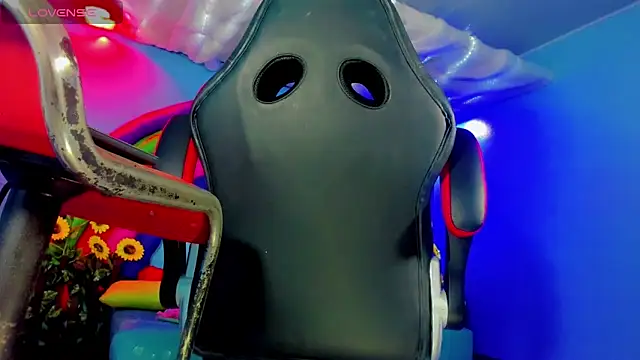 nicol gill  online show from 9, 12, 2024