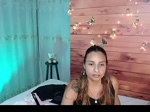Snapshot of mykaelahoney chatting on 20, 3, 2026 mykaelahoney online show from 20, 3, 2026